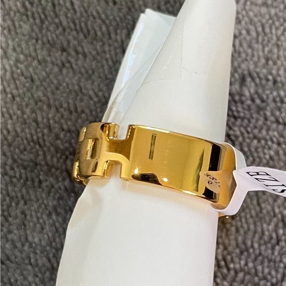 Engraved Italy 18k gold filled Greek M Statement Ring - Picture 4 of 5